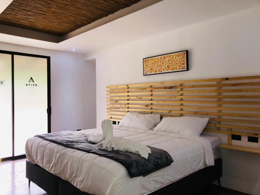 Avita Lodge Quesada  Extérieur photo