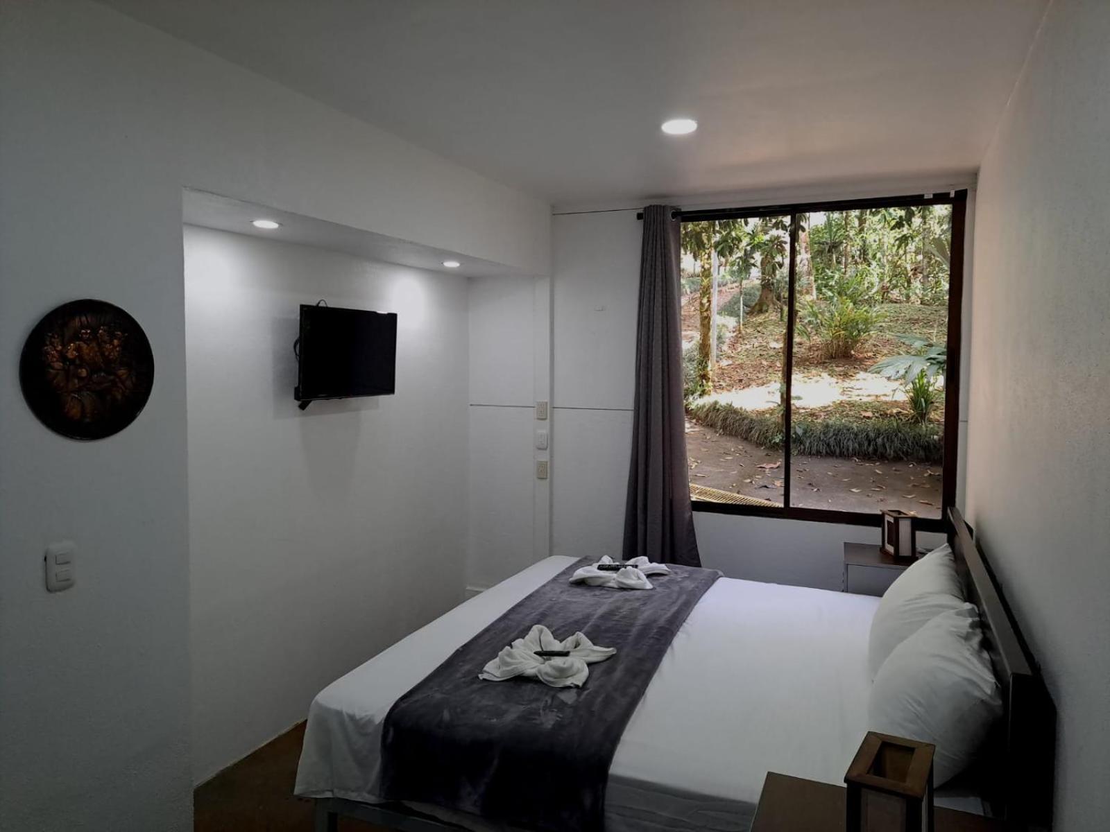 Avita Lodge Quesada  Extérieur photo